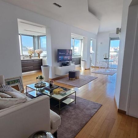 Apartament Attico Reale - In Centro, Tra Stazione E Bari Vecchia Zewnętrze zdjęcie