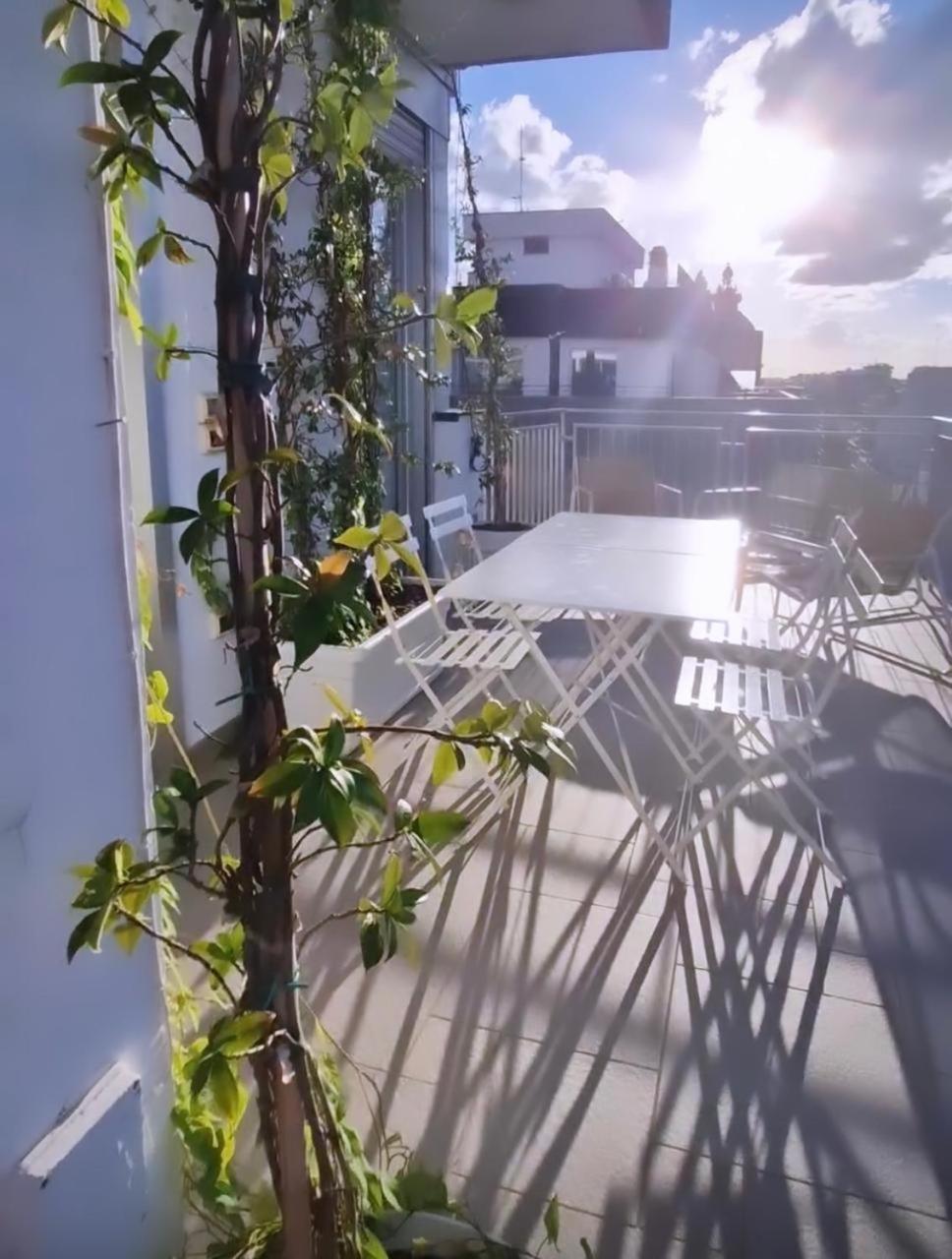 Apartament Attico Reale - In Centro, Tra Stazione E Bari Vecchia Zewnętrze zdjęcie