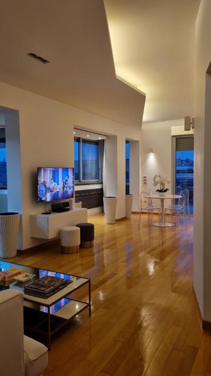 Apartament Attico Reale - In Centro, Tra Stazione E Bari Vecchia Zewnętrze zdjęcie